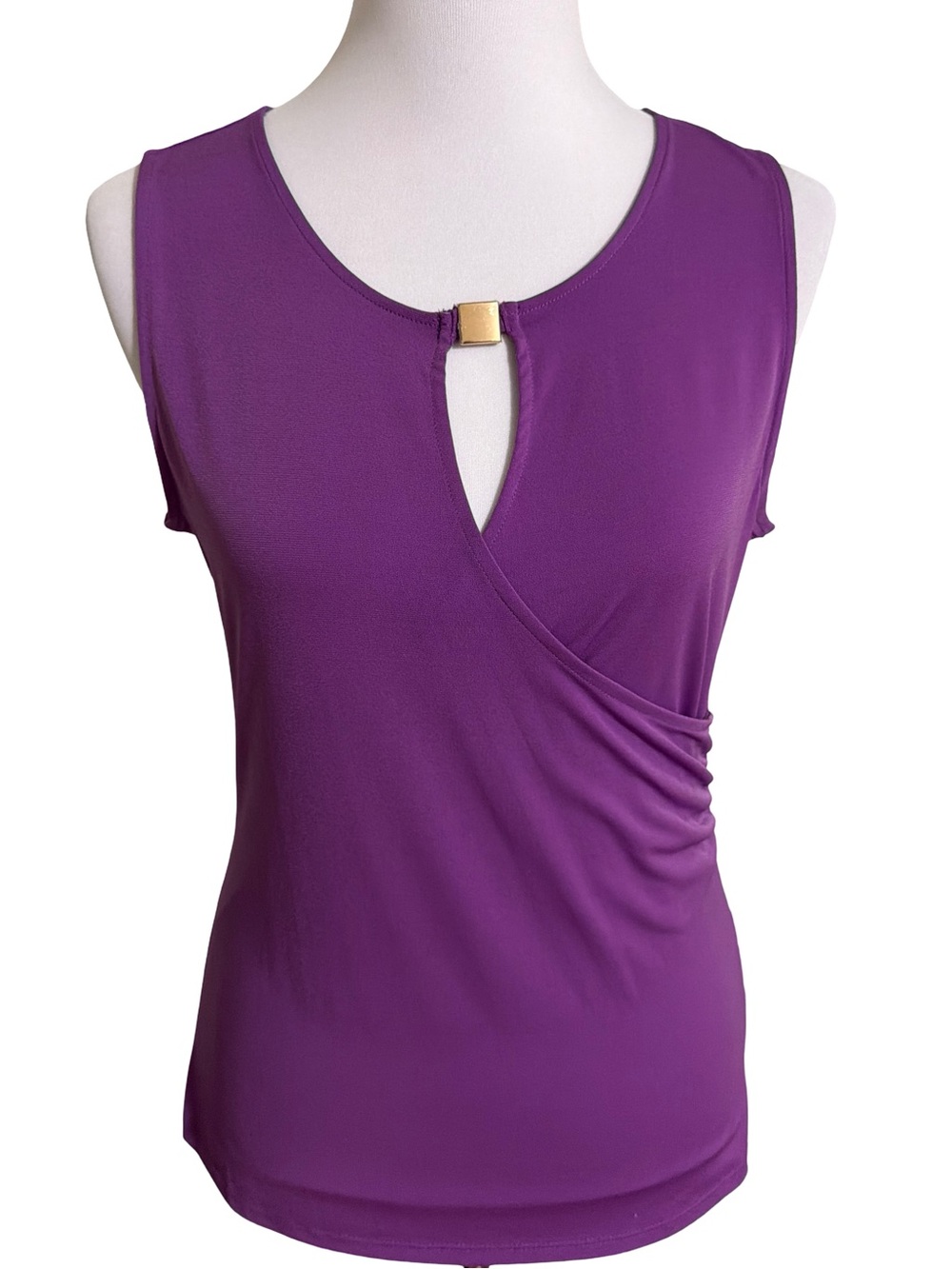 Jones New York Sleeveless Purple Keyhole Wrap-Front Top with Gold Accent